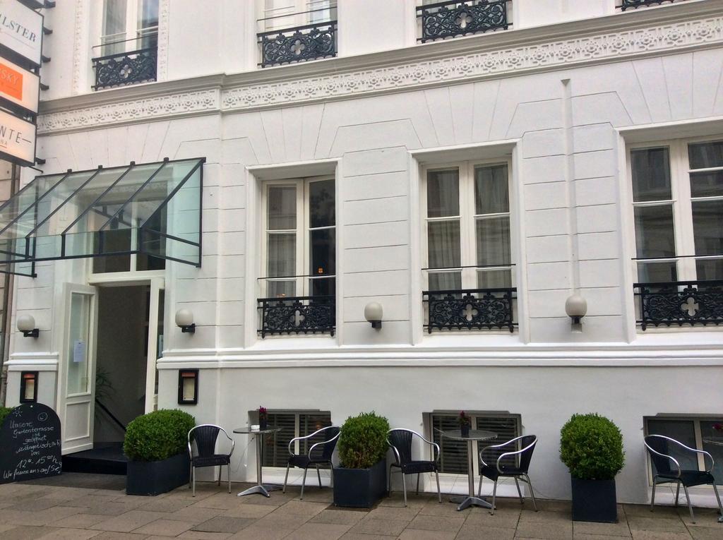 Aussen Alster Hotel Hamburg Bagian luar foto
